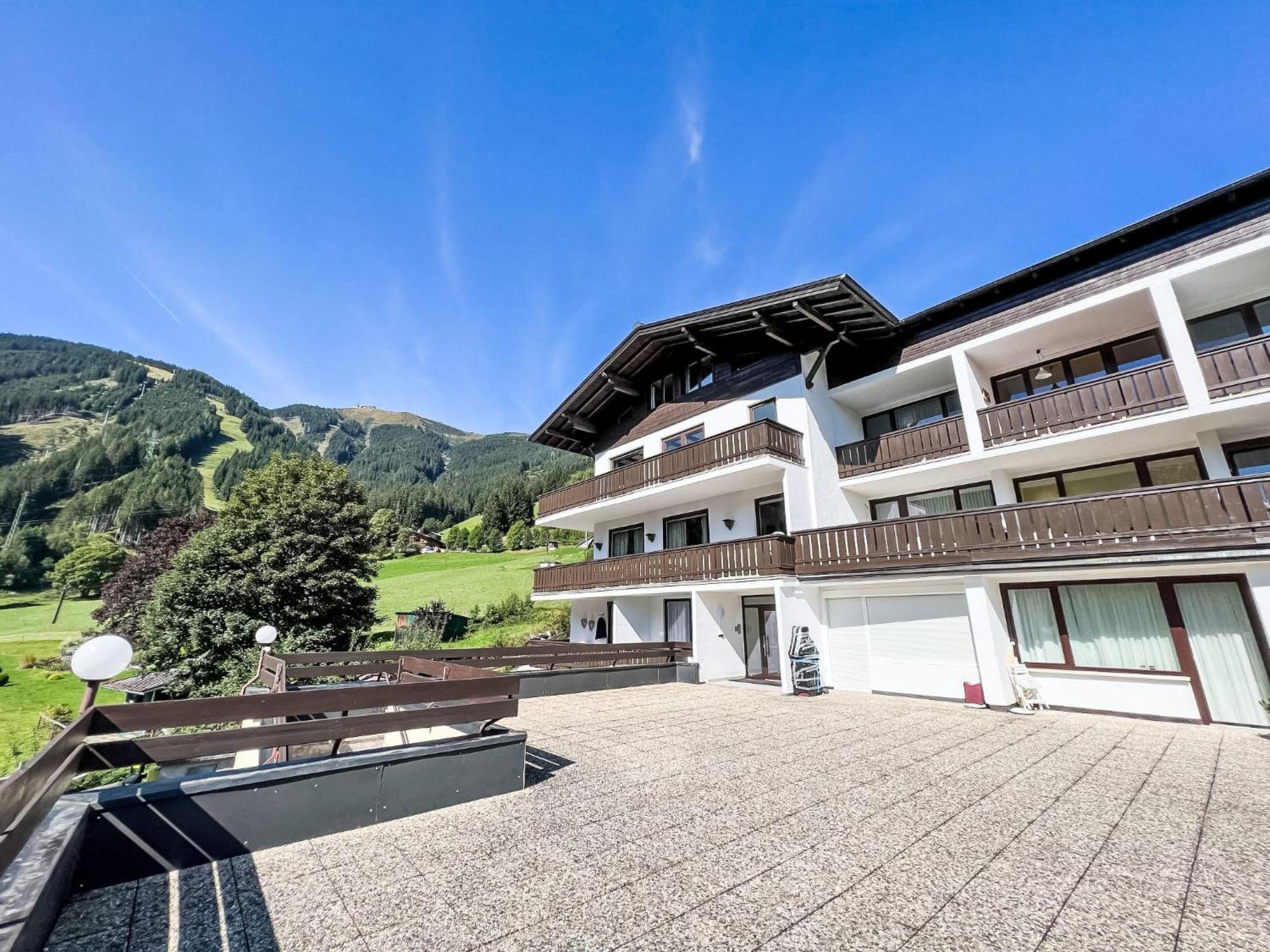 Apartment Holiday-1 By Interhome Zell am See Bagian luar foto