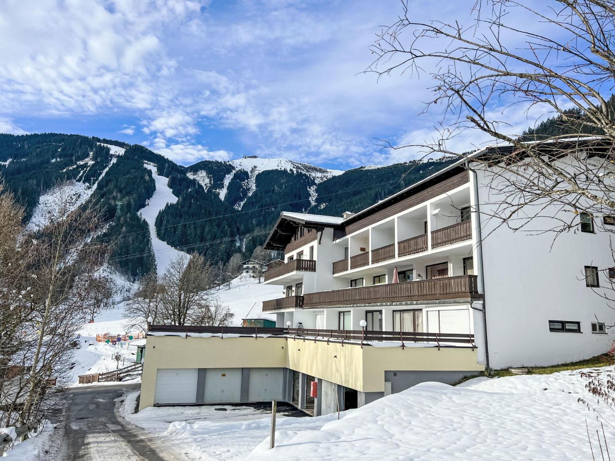 Apartment Holiday-1 By Interhome Zell am See Bagian luar foto